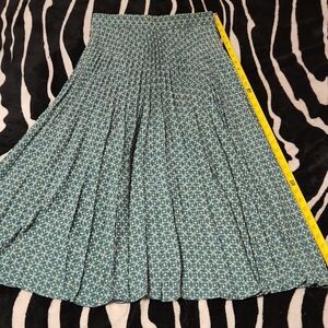 Max Studio Teal Geometric Pleated Skirt